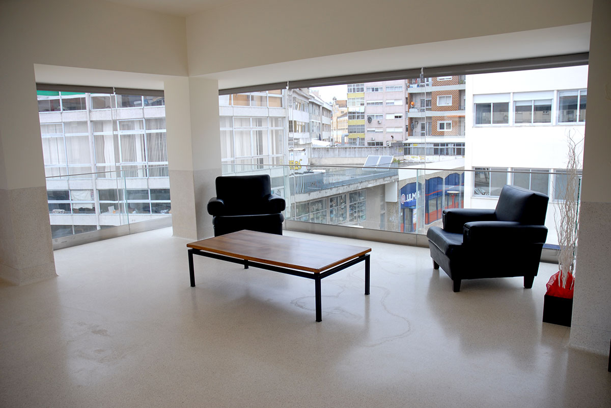 Foyer 2º Piso - Vista panorâmica e espaço versátil