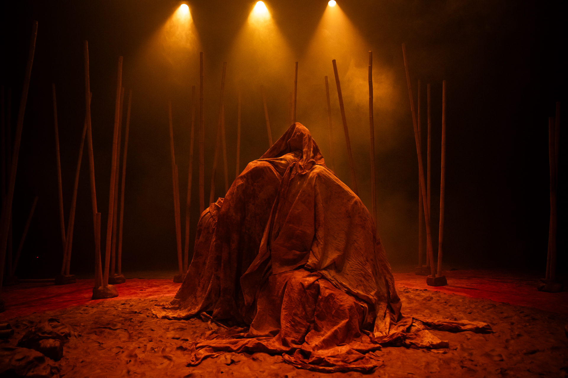 O POVO DA MONTANHA - TEATRO