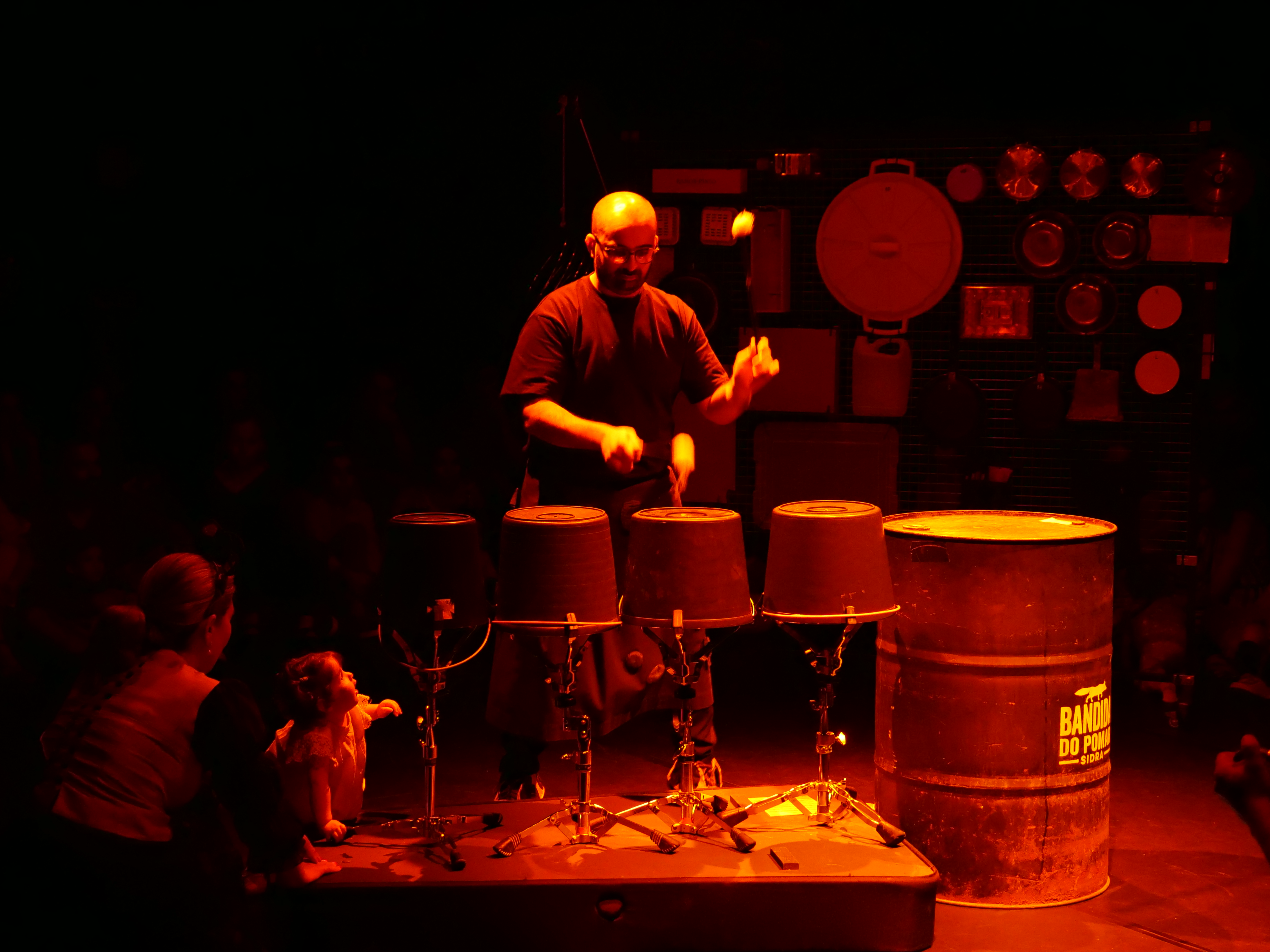 A BEBé DESCOBRE OS RITMOS DA TERRA - CONCERTOS PARA BEBéS