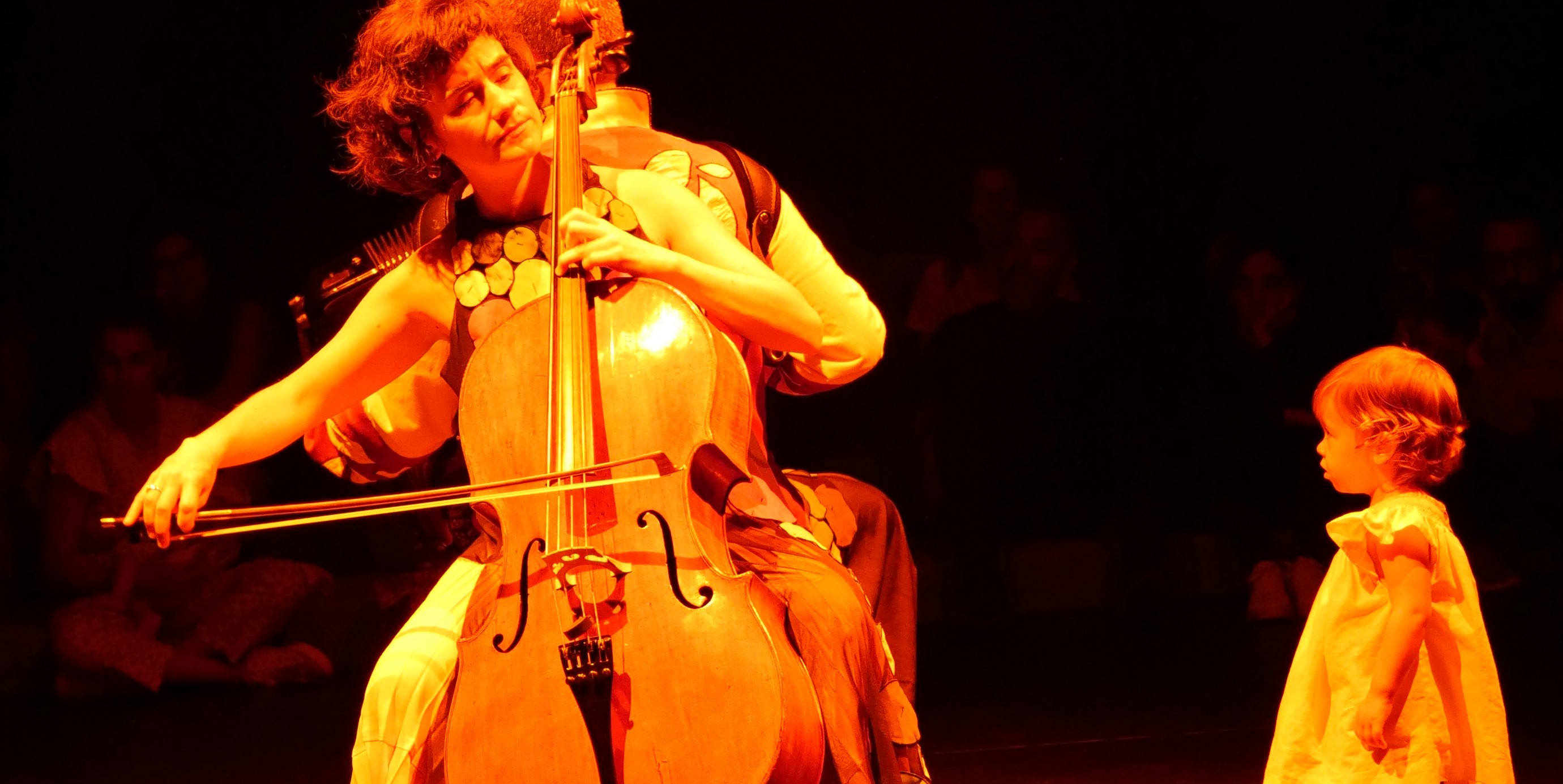 UM BEBé COM ALMA E LUZ DOCE - CONCERTOS PARA BEBéS