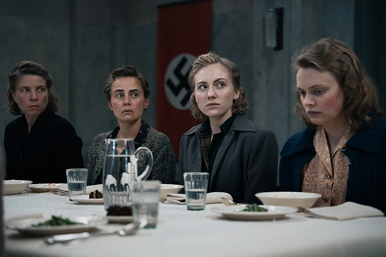 AS PROVADORAS DE HITLER - CINEMA